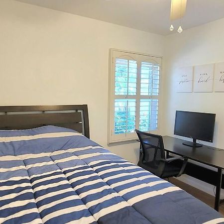 ロサンゼルス Newly Furnished Pool Houseヴィラ エクステリア 写真