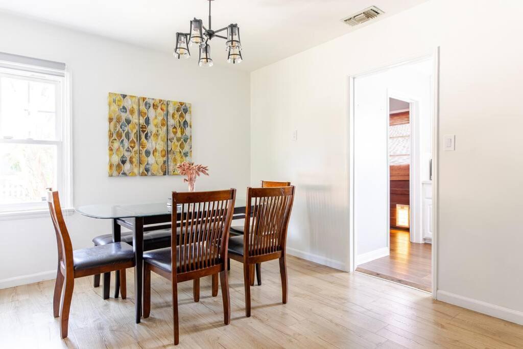 ロサンゼルス Newly Furnished Pool Houseヴィラ エクステリア 写真